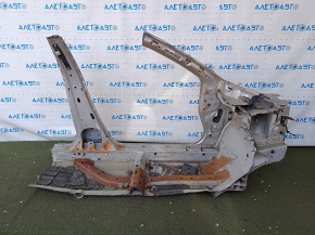Передняя левая четверть кузова Honda Accord 13-17, с потертостями и отсутствием лонжерона.