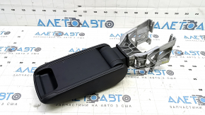 Подлокотник Audi A3 8V 15-20 кожа, черный, с кронштейном