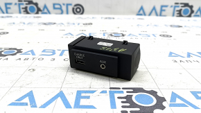 USB HUB AUX Audi A3 8V 15-16