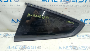 Форточка глухе скло задня ліва Ford Mustang mk6 15-23 купе, подряпина, надірваний ущільнювач