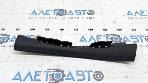 Накладка передньої стійки середня права Audi A3 8V 15-20 4d, 5d, чорна