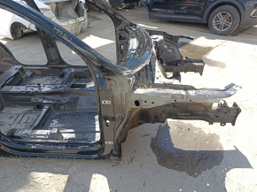 Чверть передня права Audi Q3 83A 19-21 на кузові, чорна