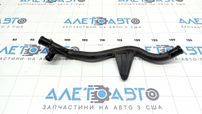 Патрубок системи охолодження Audi Q3 83A 19-25 2.0T пластик
