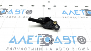 Фланець системи охолодження Audi Q3 83A 19-25 2.0T