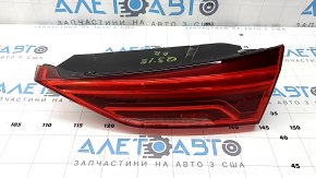 Ліхтар внутрішні двері багажника правий Audi Q3 83A 19-25 LED