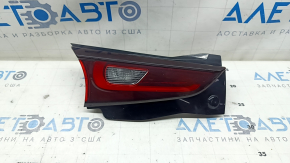 Ліхтар внутрішні двері багажника лівий Mazda CX-5 22-25