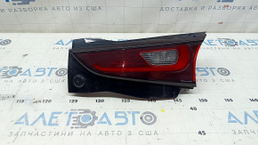 Фонарь внутренний дверь багажника правый Mazda CX-5 22-25