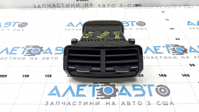 Дефлектор повітроводу центральної консолі 2 ряд Audi Q3 83A 19-25 чорний глянець, подряпини