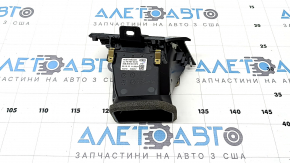 Дефлектор воздуховода передней панели левый Audi Q3 83A 19-25 черный глянец с хром