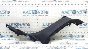 Накладка задньої стійки права нижня Audi A3 8V 15-20 4d, 5d, чорна, без airbag, подряпини