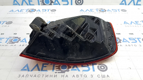 Фонарь внешний крыло левый Audi A3 8V 15-16 4d LED, трещины на стекле, отклеилось стекло