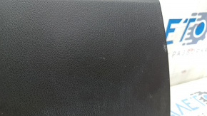 Обшивка двери багажника верхняя Mazda CX-5 17-25 черная, царапина