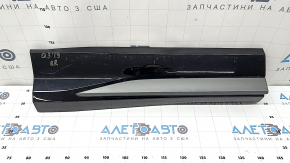 Накладка дверей нижня задня права Audi Q3 83A 19-23 S-Line, сірий молдинг, подряпини