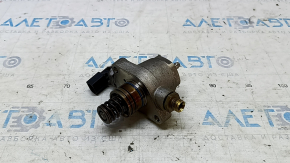 Топливный насос высокого давления ТНВД Audi A3 8V 15-16 2.0T