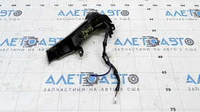 Кнопки управления на руле правые Toyota Prius 30 10-13 тип 2 царапины