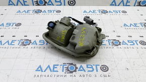 Поворотник левый Toyota Prius 30 13-15 рест, песок