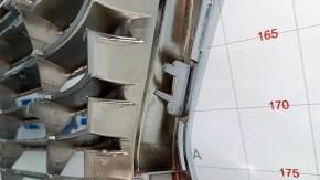 Решетка радиатора grill Lexus RX350 RX450H 13-15 рест, сломано крепление