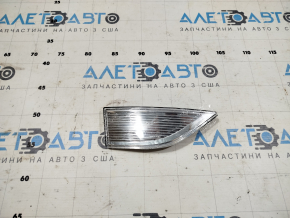Відбивач переднього бампера правий VW Passat b7 12-15 USA