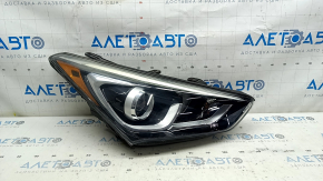 Фара передняя правая Hyundai Santa FE Sport 17-18 рест usa галоген, облез лак под полировку, паутинка