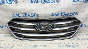 Решітка радіатора grill у зборі Hyundai Santa FE Sport 17-18 рест, з емблемою, без камери, хром, пісок