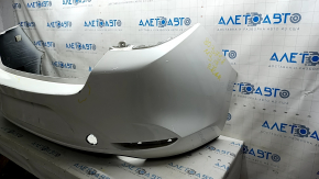 Бампер задний голый Mazda 3 19-26 4d белый, крашен, примятости, надлом креп, облезла краска
