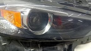 Фара передняя правая в сборе Mazda 3 19-23 ксенон, песок