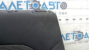 Вид на верхнюю часть сидения Kia Niro с акцентом на целостность ткани.
