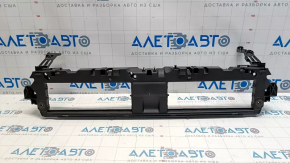 Крепление решетки радиатора Audi A4 B9 17-25