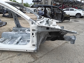 Чверть передня права Mazda 3 19-26 біла, на кузові