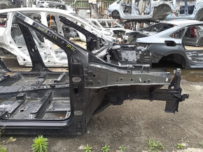 Чверть передня права Nissan Rogue 21-26 на кузові, чорна