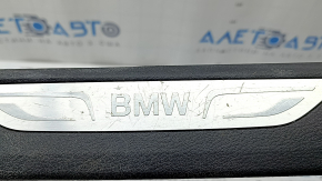 Накладка порога задняя правая BMW X5 F15 14-18 черная под 2 ряда с хром вставкой, царапины, вмятина