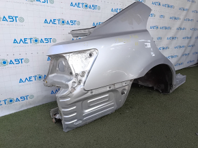 Четверть кузова Toyota Camry V40, правая, с видимыми следами эксплуатации и тычками