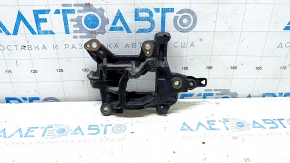 Кронштейн компрессора кондиционера Toyota Camry V55 2015-2017, вид сзади