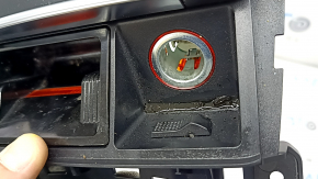 Карман центральной консоли с прикуривателем Audi A4 B8 13-16 рест, царапины, под чистку