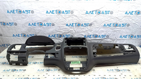 Торпедо передняя панель без AIRBAG Dodge Grand Caravan 11-20 черн, царапины, потертости