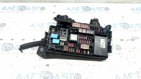 Блок запобіжників підкапотний Toyota Prius 50 16-22 у зборі, без кришок