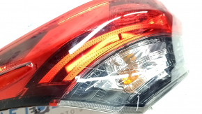 Фонарь внешний крыло левый Toyota Highlander 20-23 LED, без крепления, царапины