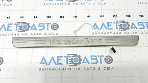 Накладка порога зовнішня передня ліва Mercedes W167 GLE 350 450 20-26 хром з підсвічуванням, подряпини, вм'ятина