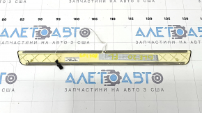 Накладка порога зовнішня передня ліва Mercedes W167 GLE 350 450 20-26 хром з підсвічуванням, подряпини, вм'ятина