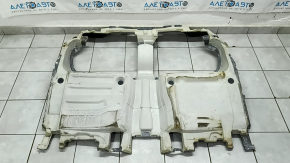 Покрытие пола заднее Mercedes W167 GLE 350 450 2020-2023, показывает износ и требует химчистки.
