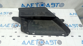 Повітроприймач Audi A4 B8 13-16 2.0T зламане кріплення