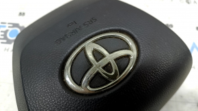 Подушка безопасности airbag в руль водительская Toyota Highlander 20-22 черная, ржавый пиропатрон, полез хром на эмблеме