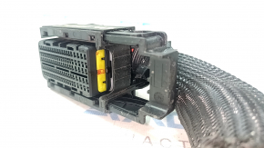 Фишка на блок ECU компьютер двигателя Kia Sportage 17 2.4 желтая