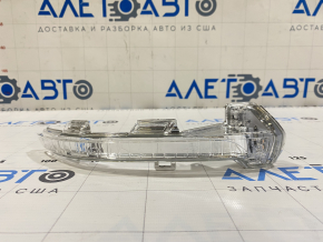 Поворотник дзеркала правий VW Passat b8 16-19