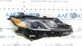 Фара передняя правая Toyota Camry v70 18-18 галоген + LED