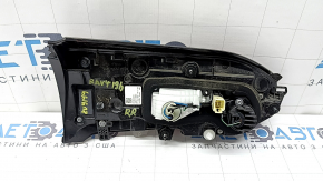 Фонарь внутренний дверь багажника правый Toyota Rav4 19-25 USA built, сломано крепление, потерт