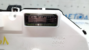 Щиток приборов Toyota Camry v70 18-18 LE\SE hybrid, 52к, царапины