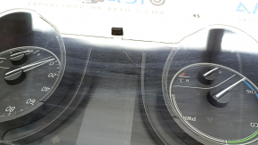 Щиток приборов Toyota Camry v70 18-18 LE\SE hybrid, 52к, царапины