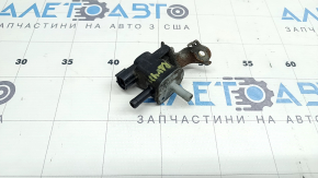 Клапан соленоид на впуске Toyota Rav4 19-25