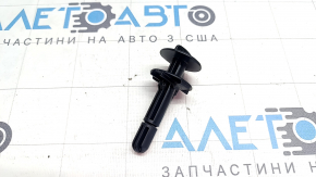 Кронштейн радиатора верхний левый Nissan Ariya 23-26 пластик